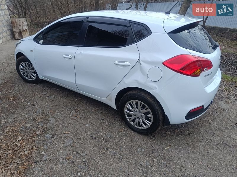 Хэтчбек Kia Ceed 2013 в Кагарлыке
