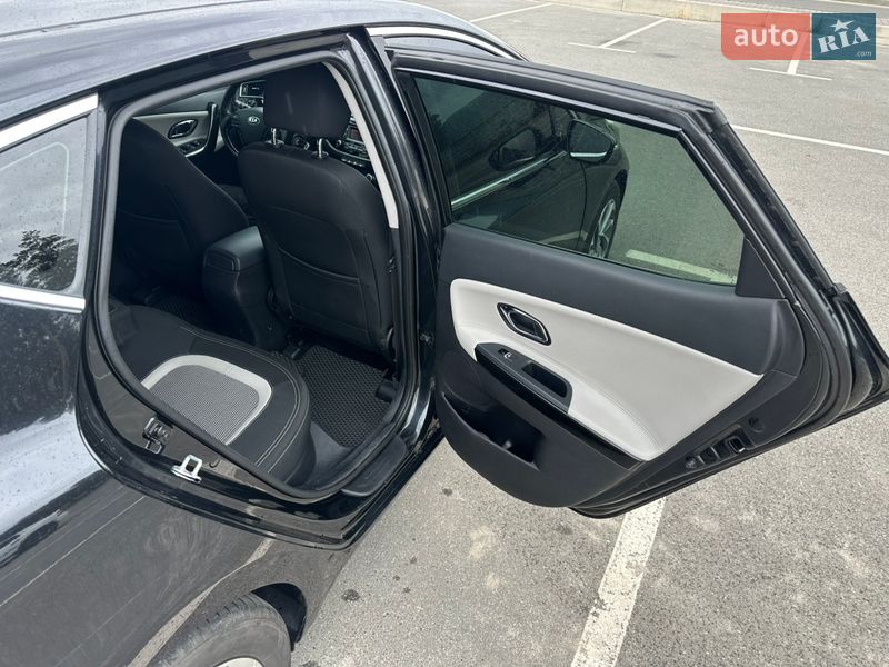 Хэтчбек Kia Ceed 2016 в Киеве