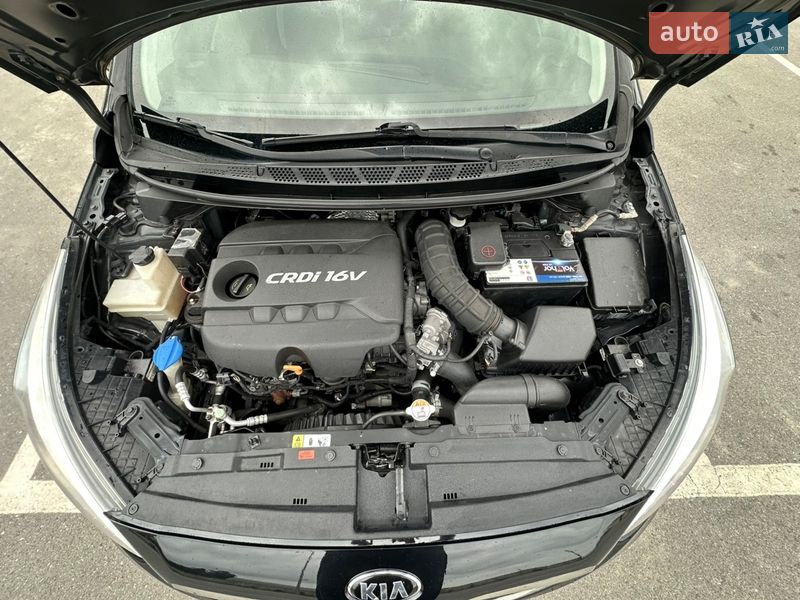 Хэтчбек Kia Ceed 2016 в Киеве