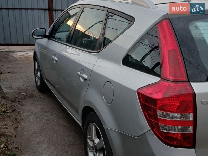 Универсал Kia Ceed 2012 в Киеве фото 3 Универсал Kia Ceed 2012 в Киеве