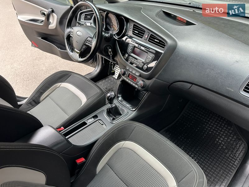 Хэтчбек Kia Ceed 2013 в Киеве фото 28 Хэтчбек Kia Ceed 2013 в Киеве
