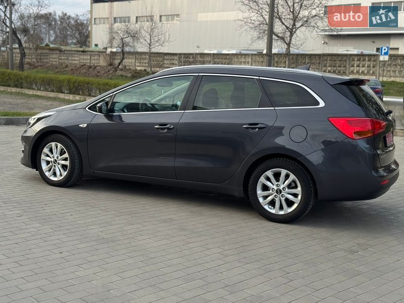 Универсал Kia Ceed 2017 в Луцке