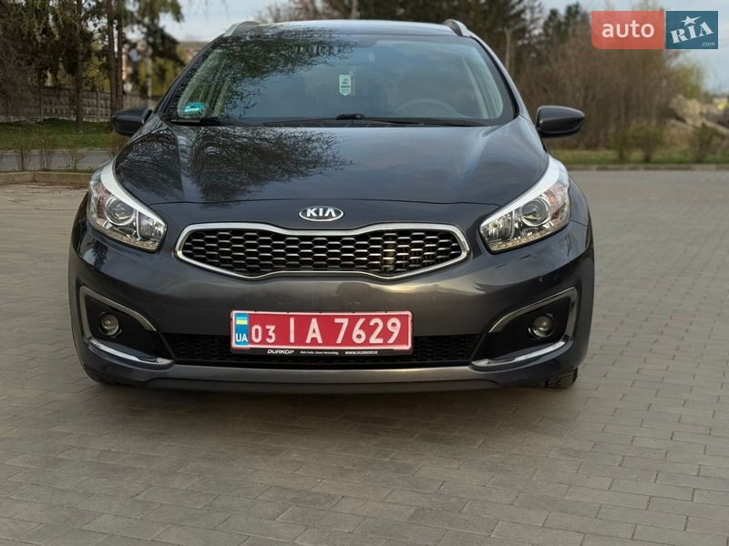 Универсал Kia Ceed 2017 в Луцке