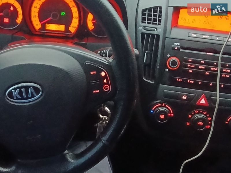 Хэтчбек Kia Ceed 2007 в Полтаве