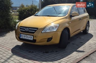 Хетчбек Kia Ceed 2009 в Тячеві
