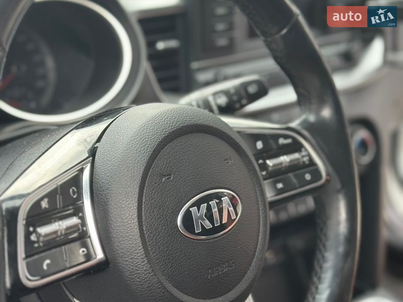 Хетчбек Kia Ceed 2019 в Києві фото 13 Хетчбек Kia Ceed 2019 в Києві