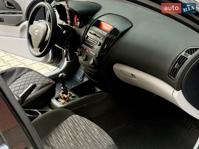 Универсал Kia Ceed 2008 в Ивано-Франковске