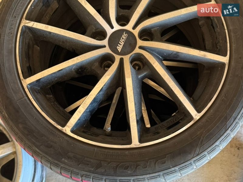 Хэтчбек Kia Ceed 2013 в Ужгороде