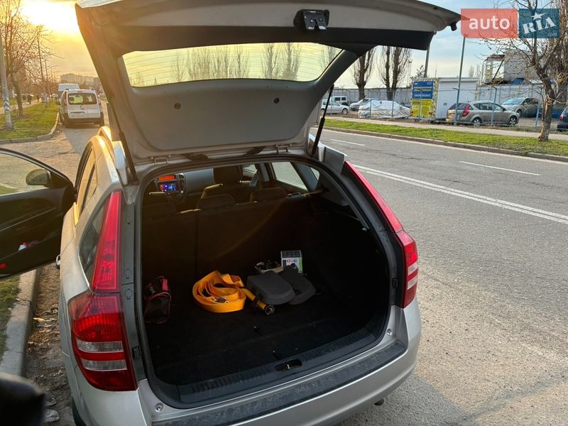 Универсал Kia Ceed 2009 в Киеве фото 6 Универсал Kia Ceed 2009 в Киеве