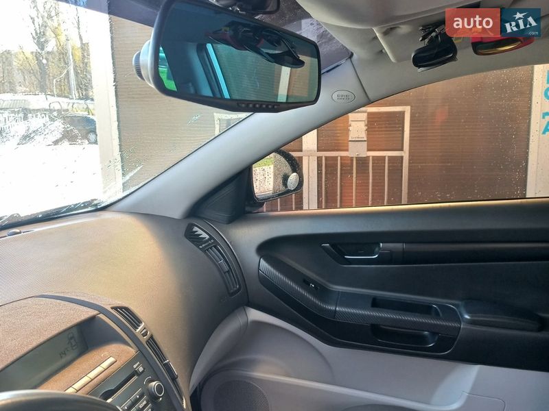 Хэтчбек Kia Ceed 2008 в Кременчуге