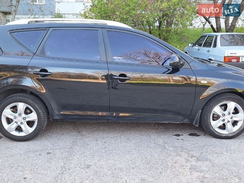 Универсал Kia Ceed 2008 в Запорожье