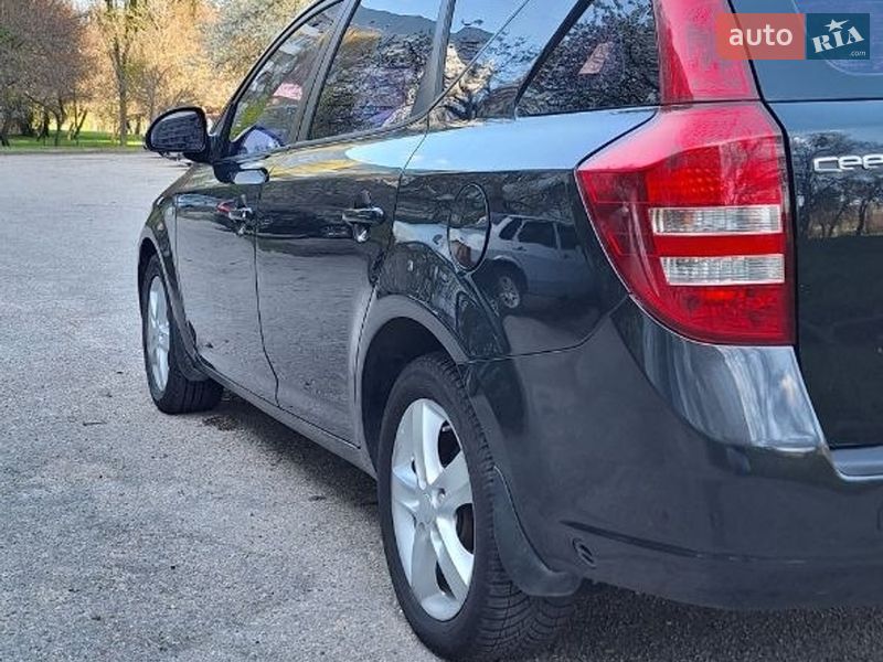 Универсал Kia Ceed 2008 в Запорожье