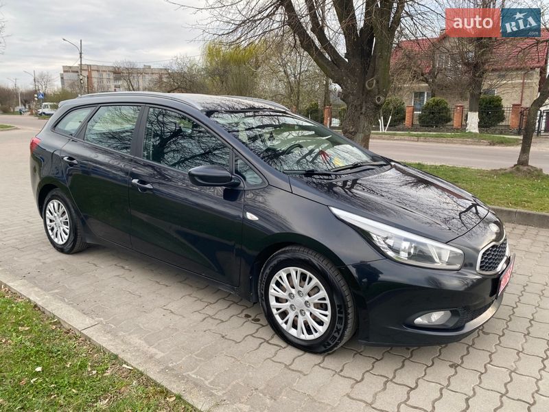 Универсал Kia Ceed 2013 в Сокале