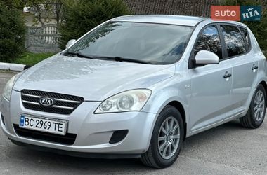 Хетчбек Kia Ceed 2008 в Рогатині