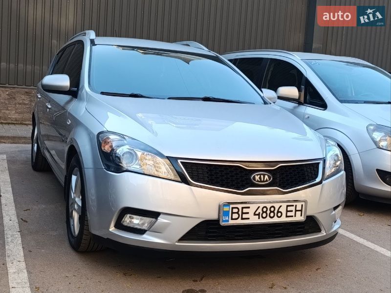Универсал Kia Ceed 2012 в Березанке