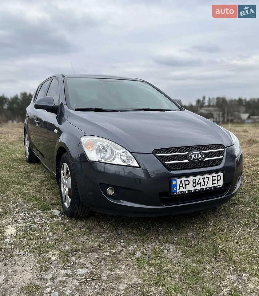 2010 Kia Cee'd - мініатюра 17