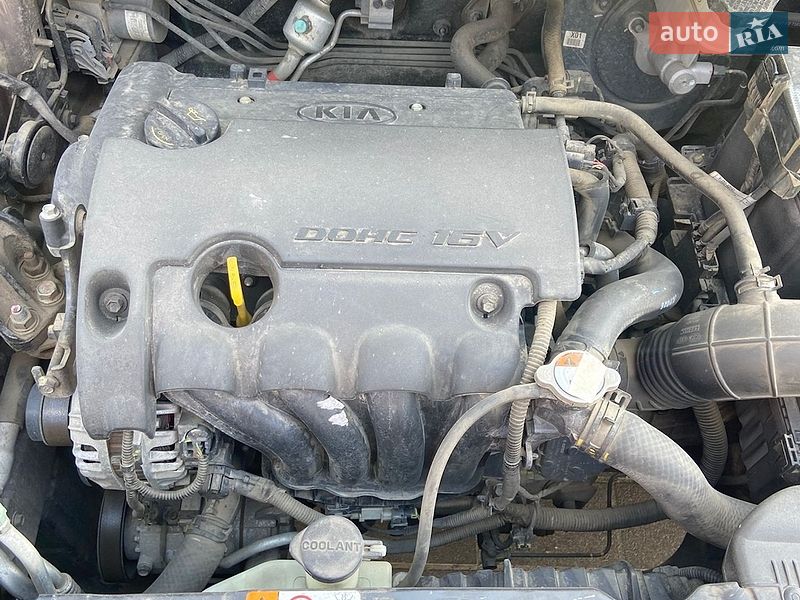 Хэтчбек Kia Ceed 2013 в Львове