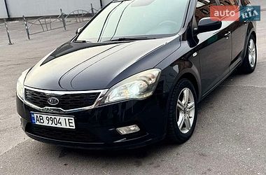 Універсал Kia Ceed 2010 в Вінниці