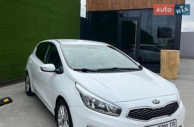 Хэтчбек Kia Ceed 2017 в Вишневом