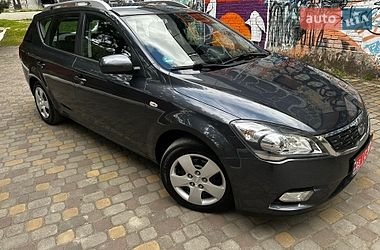 Універсал Kia Ceed 2012 в Луцьку