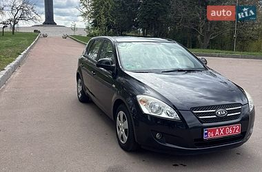 Хетчбек Kia Ceed 2009 в Житомирі