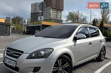 Хэтчбек Kia Ceed 2008 в Днепре