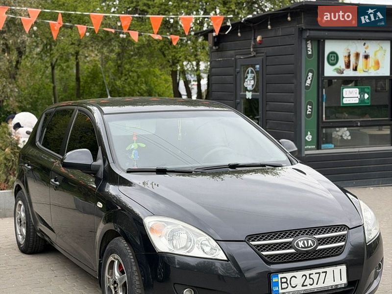 Хэтчбек Kia Ceed 2007 в Львове