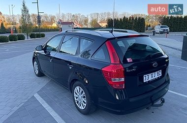 Универсал Kia Ceed 2012 в Городке