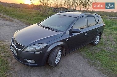 Универсал Kia Ceed 2012 в Ладыжине