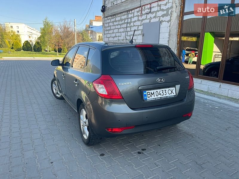 Хетчбек Kia Ceed 2011 в Ладижині