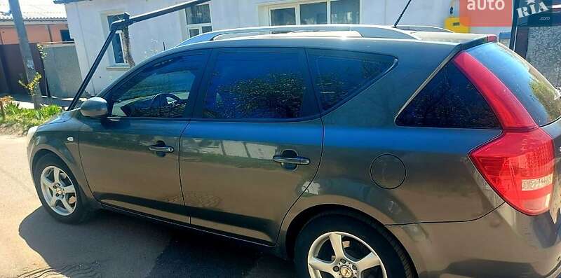 Універсал Kia Ceed 2010 в Чернігові