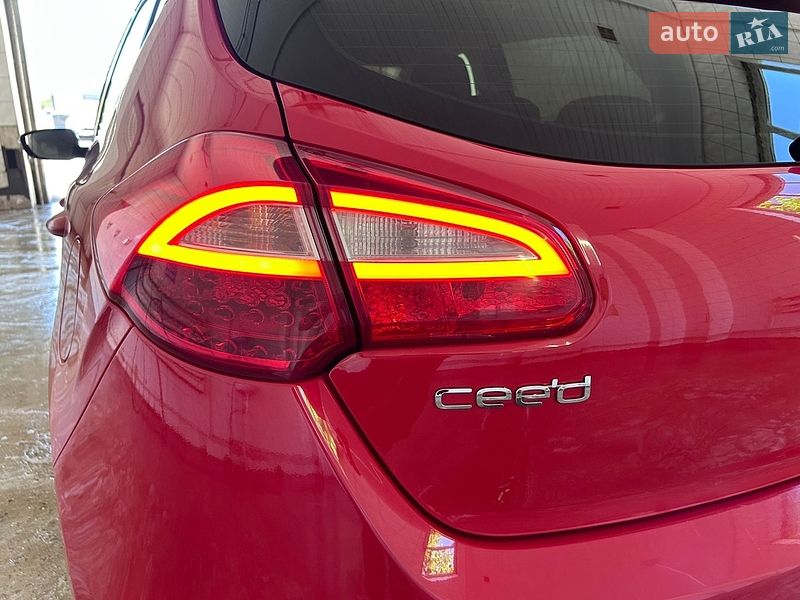 Хетчбек Kia Ceed 2017 в Івано-Франківську