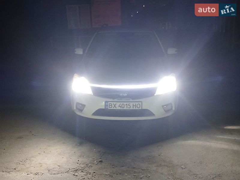 Універсал Kia Ceed 2009 в Хмельницькому