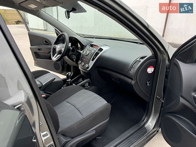 Универсал Kia Ceed 2011 в Виннице