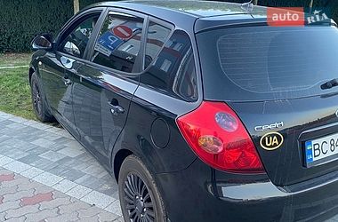 Хэтчбек Kia Ceed 2008 в Львове