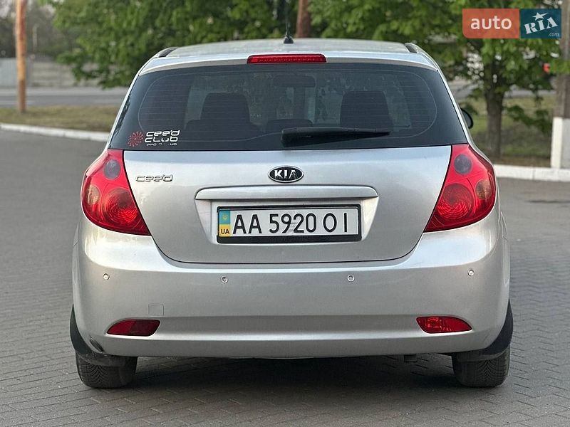 Хэтчбек Kia Ceed 2008 в Павлограде