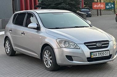 Хэтчбек Kia Ceed 2008 в Павлограде