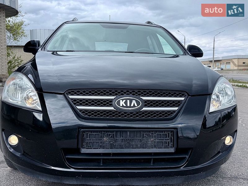 Універсал Kia Ceed 2008 в Кам'янському