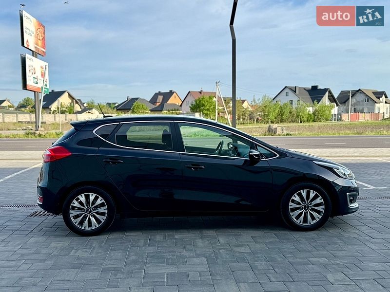 Хэтчбек Kia Ceed 2015 в Луцке