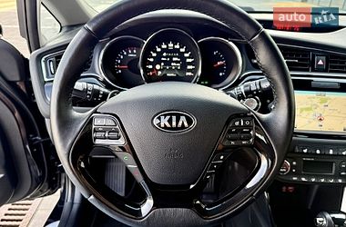 Хэтчбек Kia Ceed 2015 в Луцке