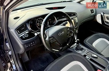 Хэтчбек Kia Ceed 2015 в Луцке