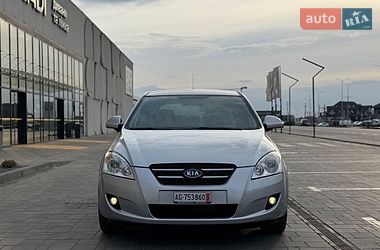Хэтчбек Kia Ceed 2007 в Луцке