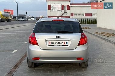 Хэтчбек Kia Ceed 2007 в Луцке