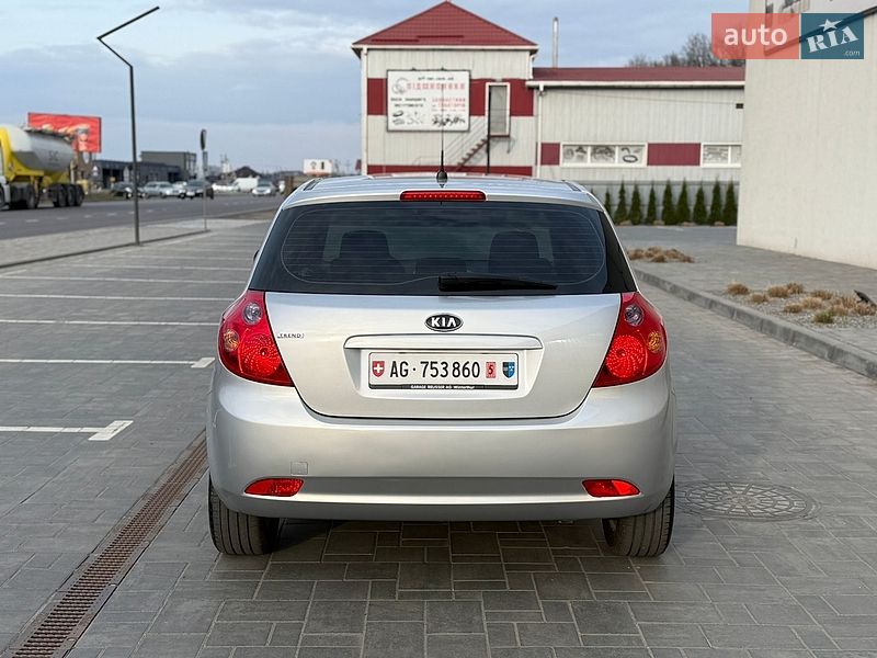 Хэтчбек Kia Ceed 2007 в Луцке