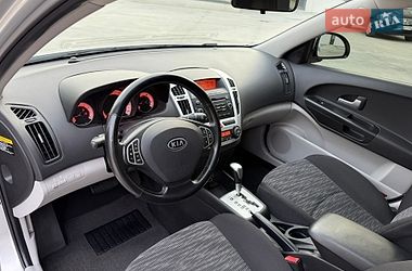 Хэтчбек Kia Ceed 2007 в Луцке