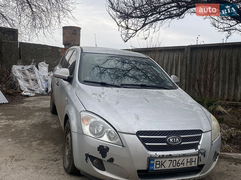 Хетчбек Kia Ceed 2008 в Рівному