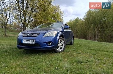 Хэтчбек Kia Ceed 2008 в Гребенке