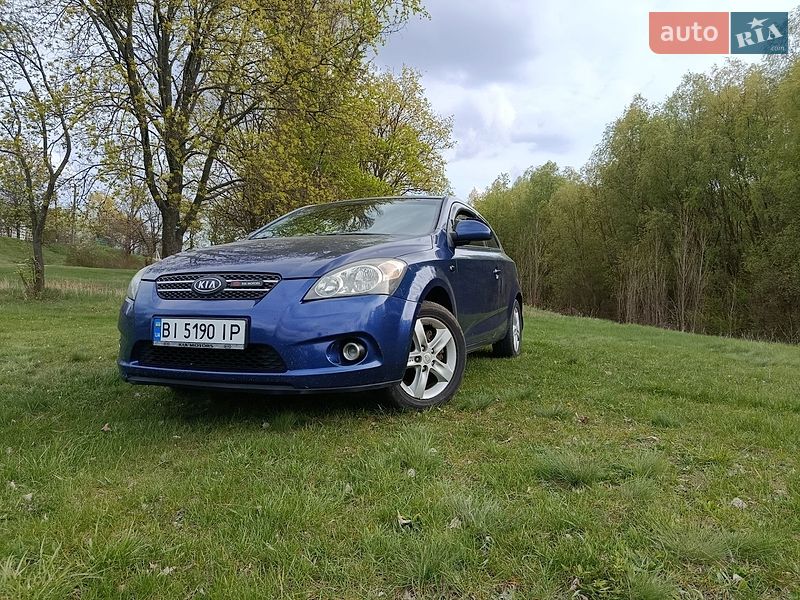Хэтчбек Kia Ceed 2008 в Гребенке