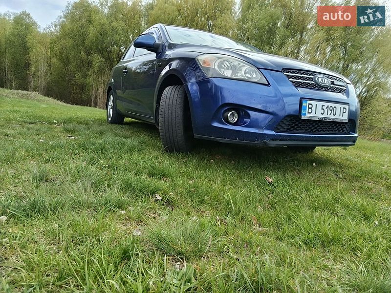 Хэтчбек Kia Ceed 2008 в Гребенке