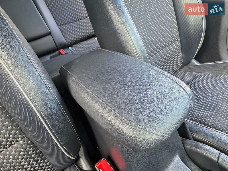 Хэтчбек Kia Ceed 2019 в Сарнах